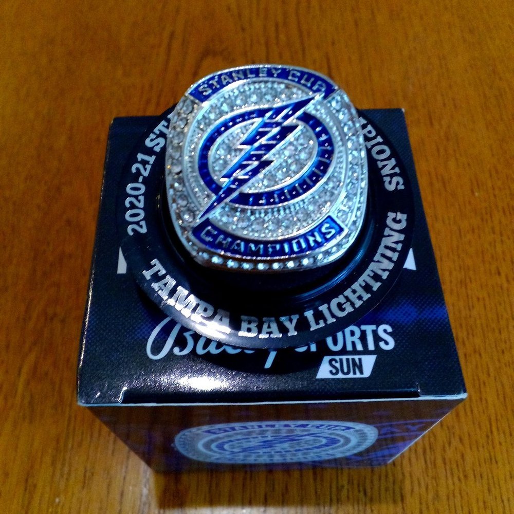 Tampa Bay Lightning Issued Game Souvenir 2020-21 Stanley Cup Championship Ring